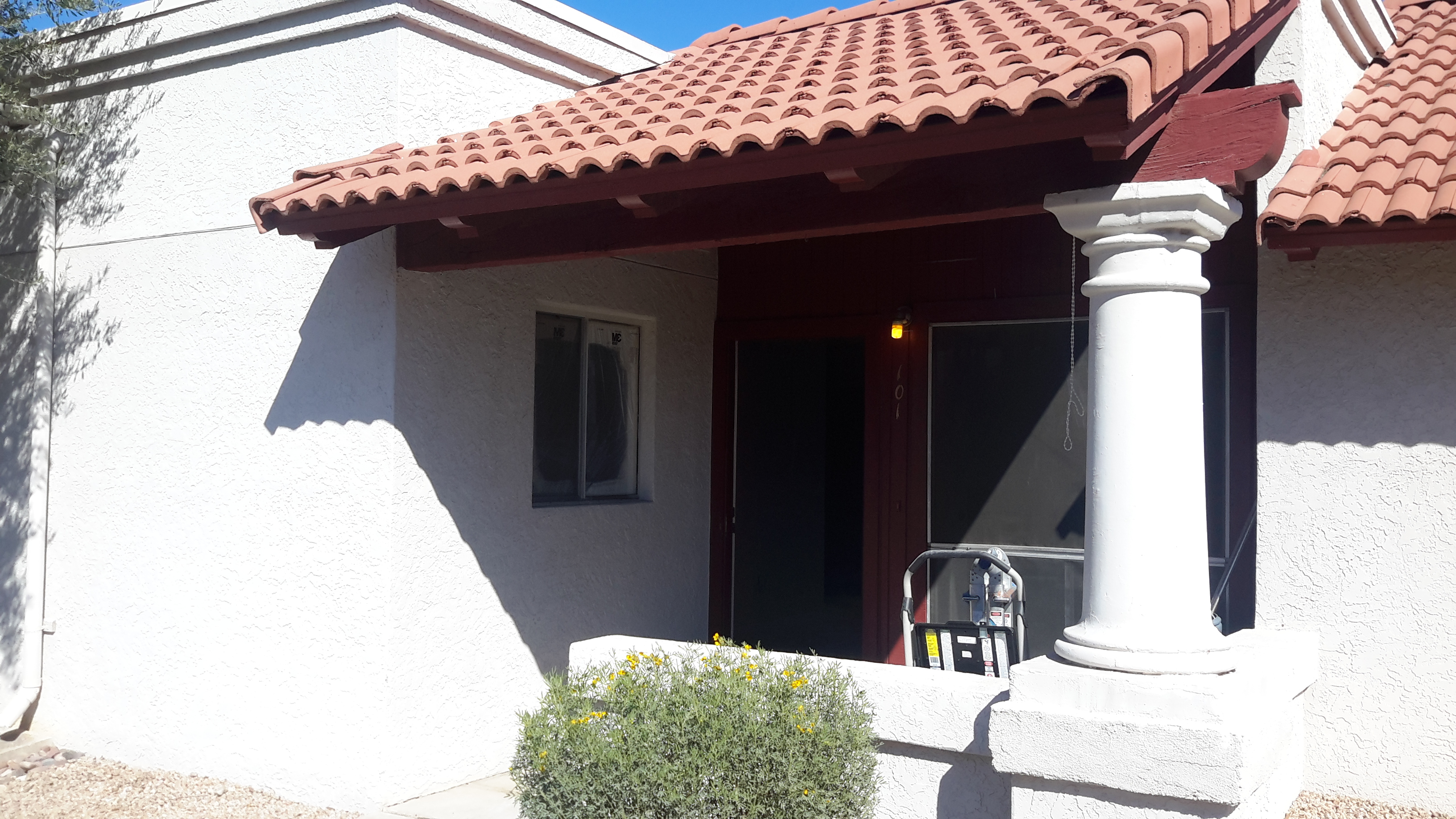 10815 W Northern Ave UNIT 101, Glendale, AZ 85307 2 beds 2 baths 864 sqft FOR SALE $91,500 Zestimate®: $76,631 EST. MORTGAGE $372/mo Get pre-qualified Gated condo community in a great location! Freshly painted, new white flat top range and hood, new fixtures! Laminate floors in main living area with new carpet in the bedrooms! Located close to the stadium and down the road from Park West outdoor mall, shopping, restaurants and movie theater (Flemings. BJ's Sports Bar, Grimaldis). Close to Luke Air Force Base, certified move in ready with Pre-Inspection done! This highly sought after communities' units are not available often. This will go FAST! MUST SEE!